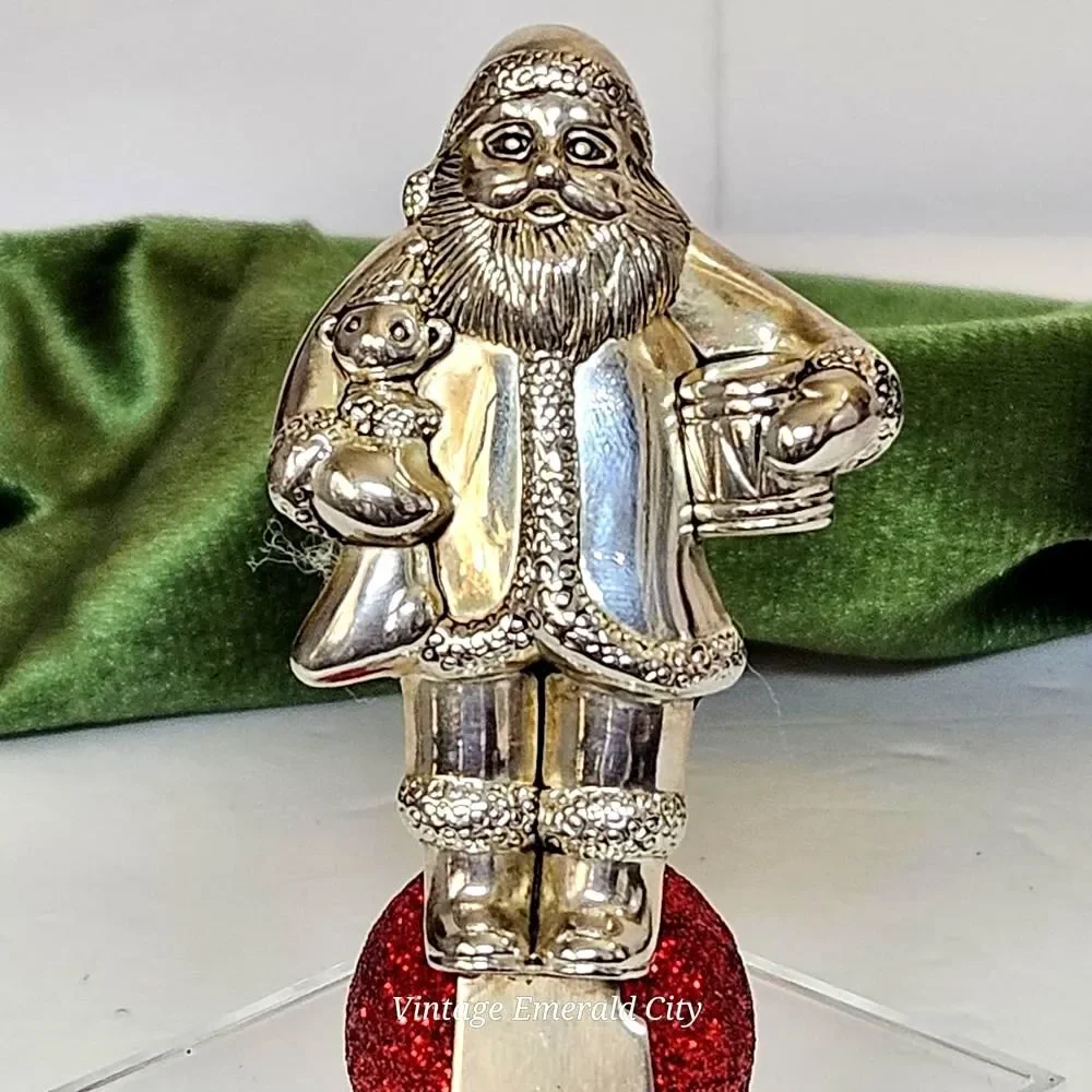 Vtg Silver 3D Santa Clause Holiday Knife Stainless Steel Butter Spreader Silver